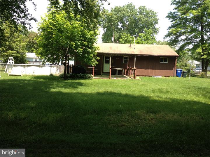 60 Stagecoach Road Southampton, NJ 08088 - Photo 2 of 12 View in Back