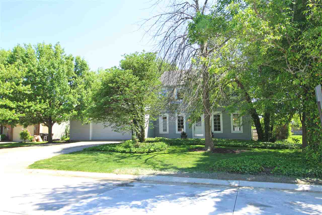 8314 Rail Fence Road Fort Wayne, IN 46835 - Photo 2 of 22