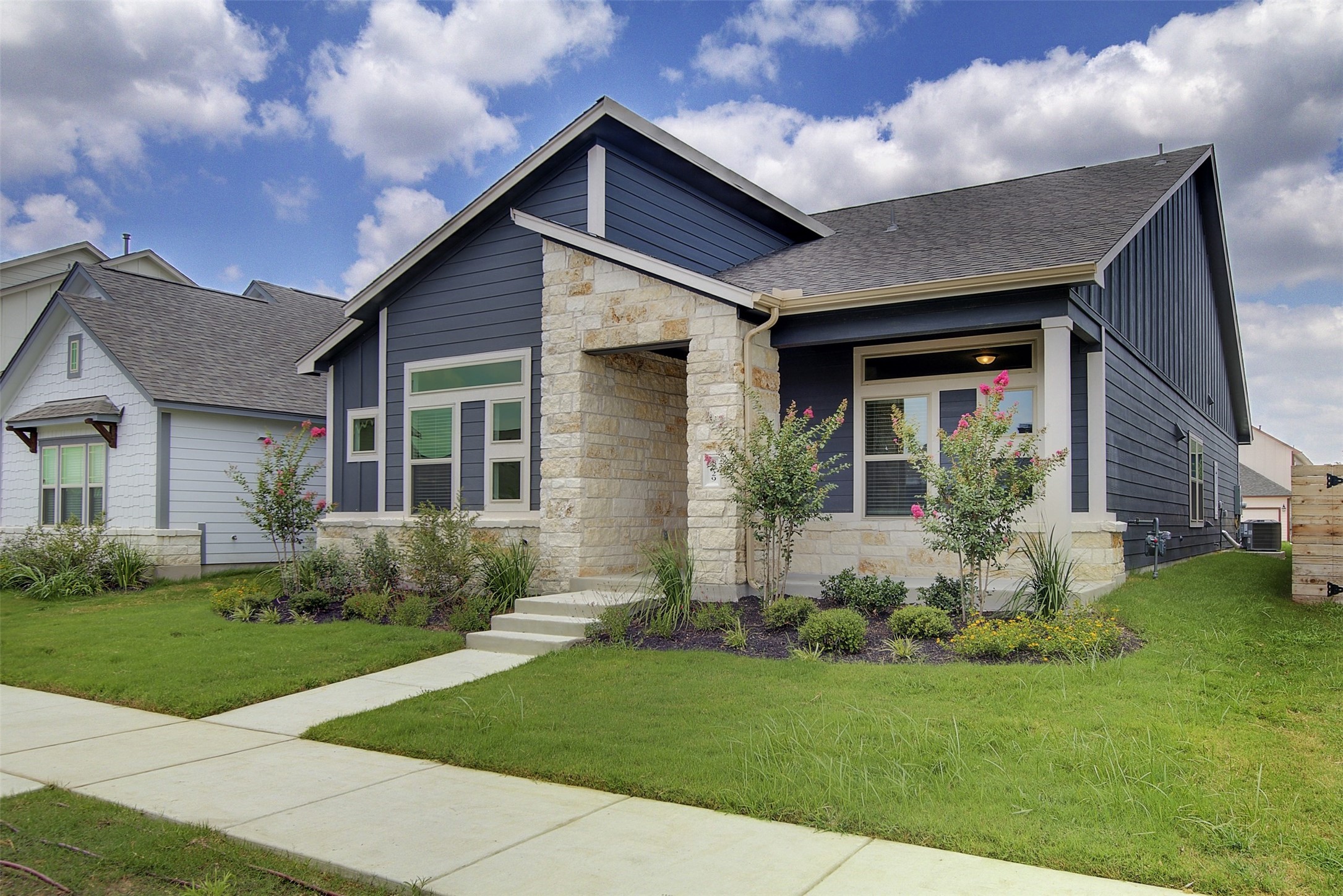 8729 Belknap Rd. Austin, TX 78747 - Photo 4 of 31