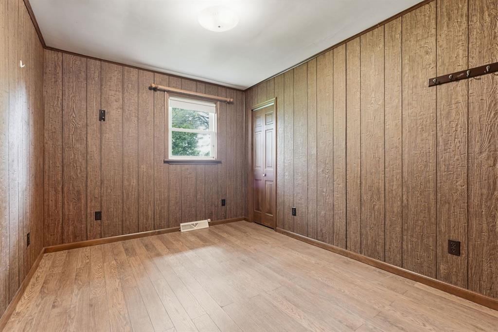 1389 Gilchrist Road Leechburg, PA 15690 - Photo 16 of 38