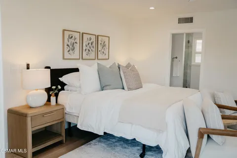 $2,175,000 | 1884 Calle Salto, Thousand Oaks, CA 91360