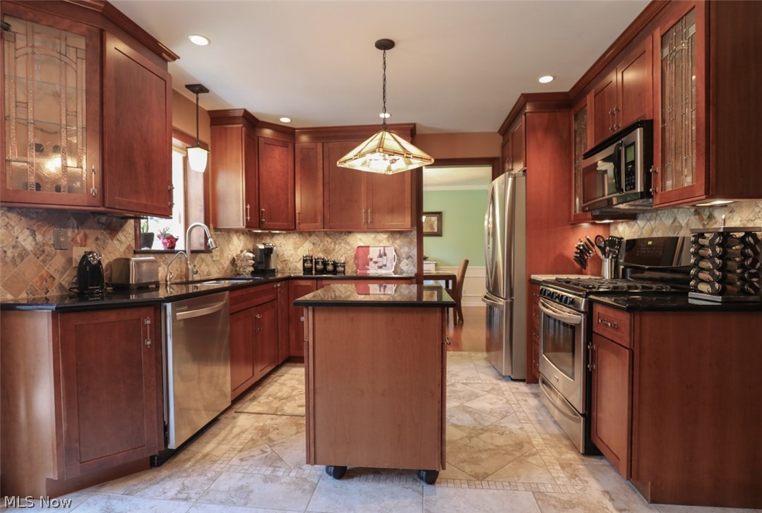 189 Roche Way Youngstown, OH 44512 - Photo 3 of 19 Gallery Image 3