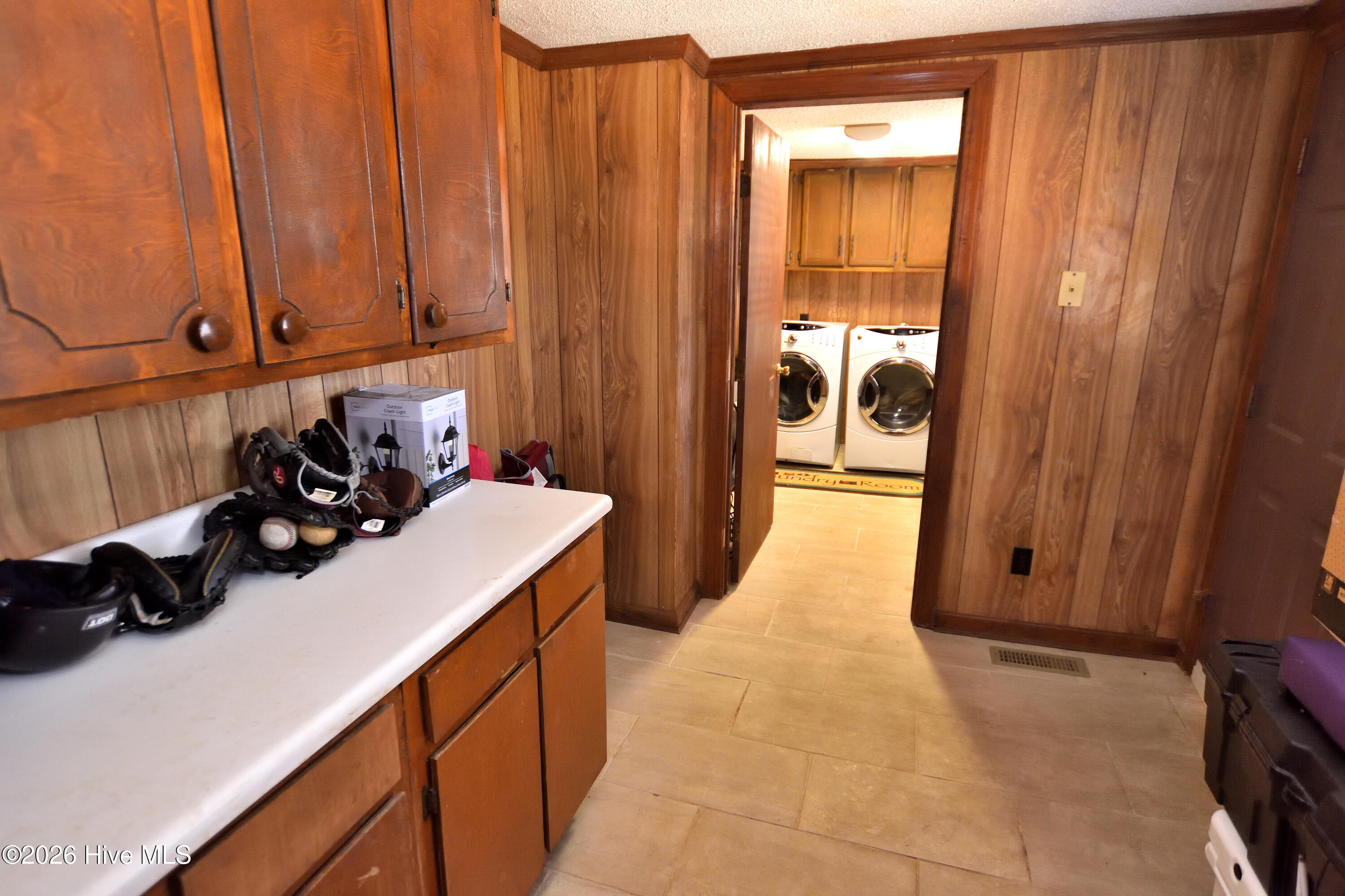 2573 Oak Level Road Nashville, NC 27856 - Photo 15 of 27 Mudd Room