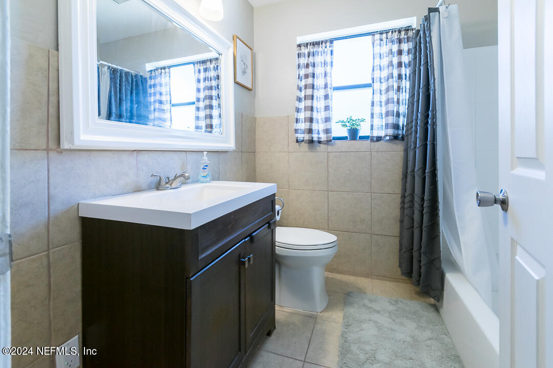 2363 Caladium Road Jacksonville, FL 32211 - Photo 17 of 20 Main Bath