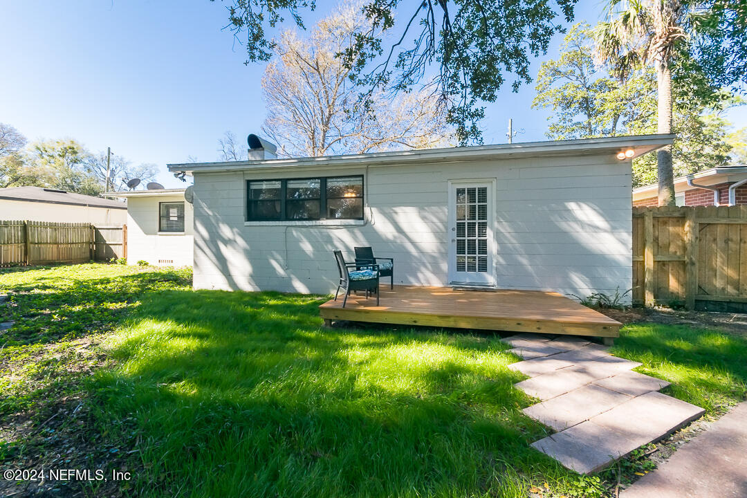 2363 Caladium Road Jacksonville, FL 32211 - Photo 18 of 20 Rear