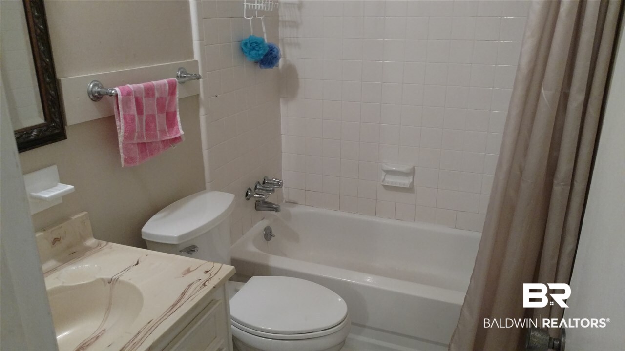 1462 Long Wood Road Mobile, AL 36609 - Photo 13 of 23