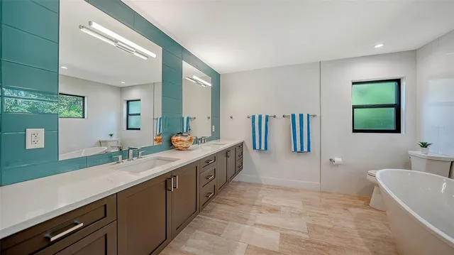 $1,550,000 | 4612 Pine Harrier Drive, Sarasota, FL 34231