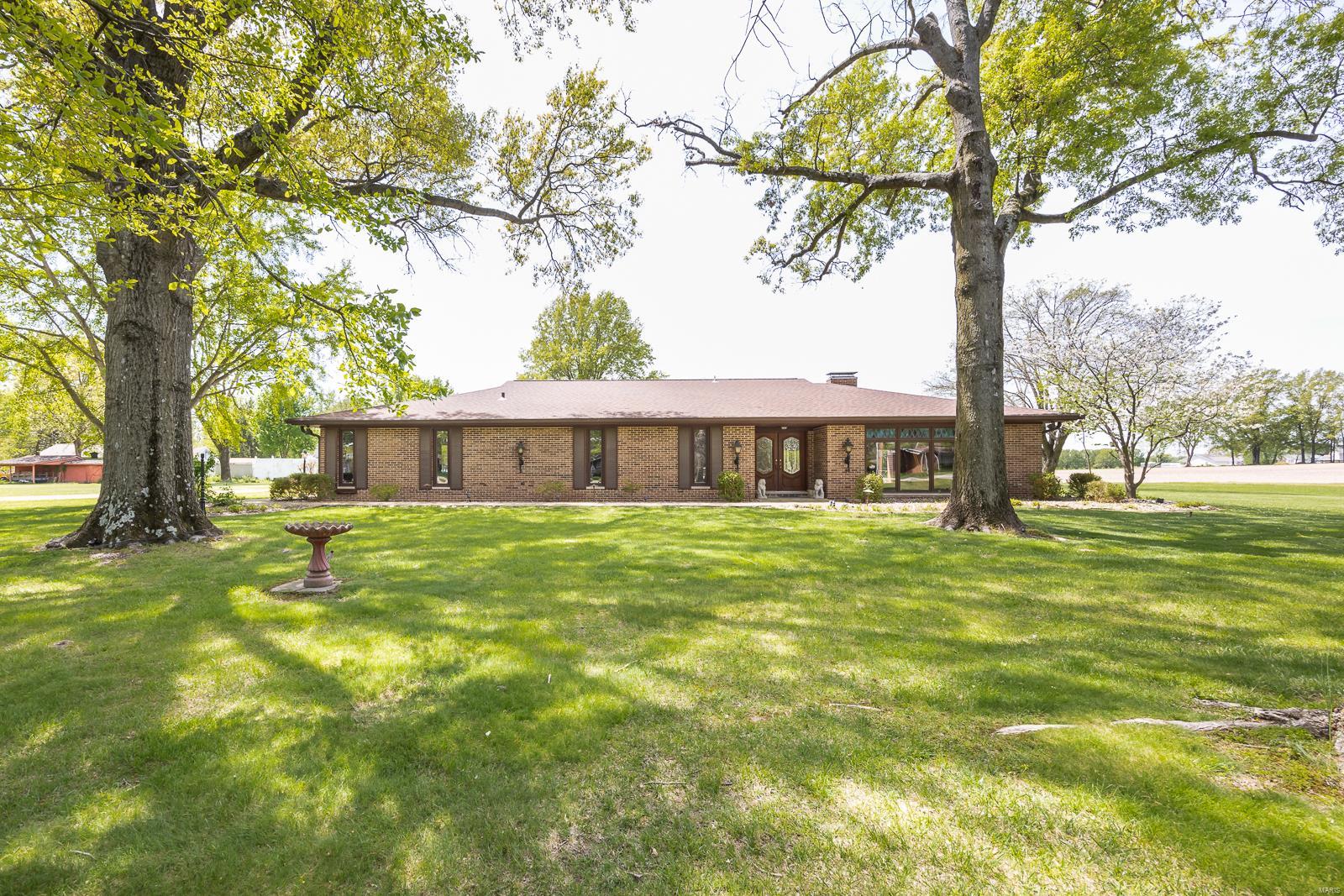 1104 Old Baldwin Road New Athens, IL 62264 - Photo 1 of 50 Gallery Image 1