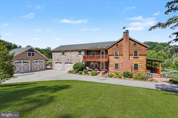 $1,049,000 | 4941 Walters Hatchery Road, Spring Grove, PA 17362