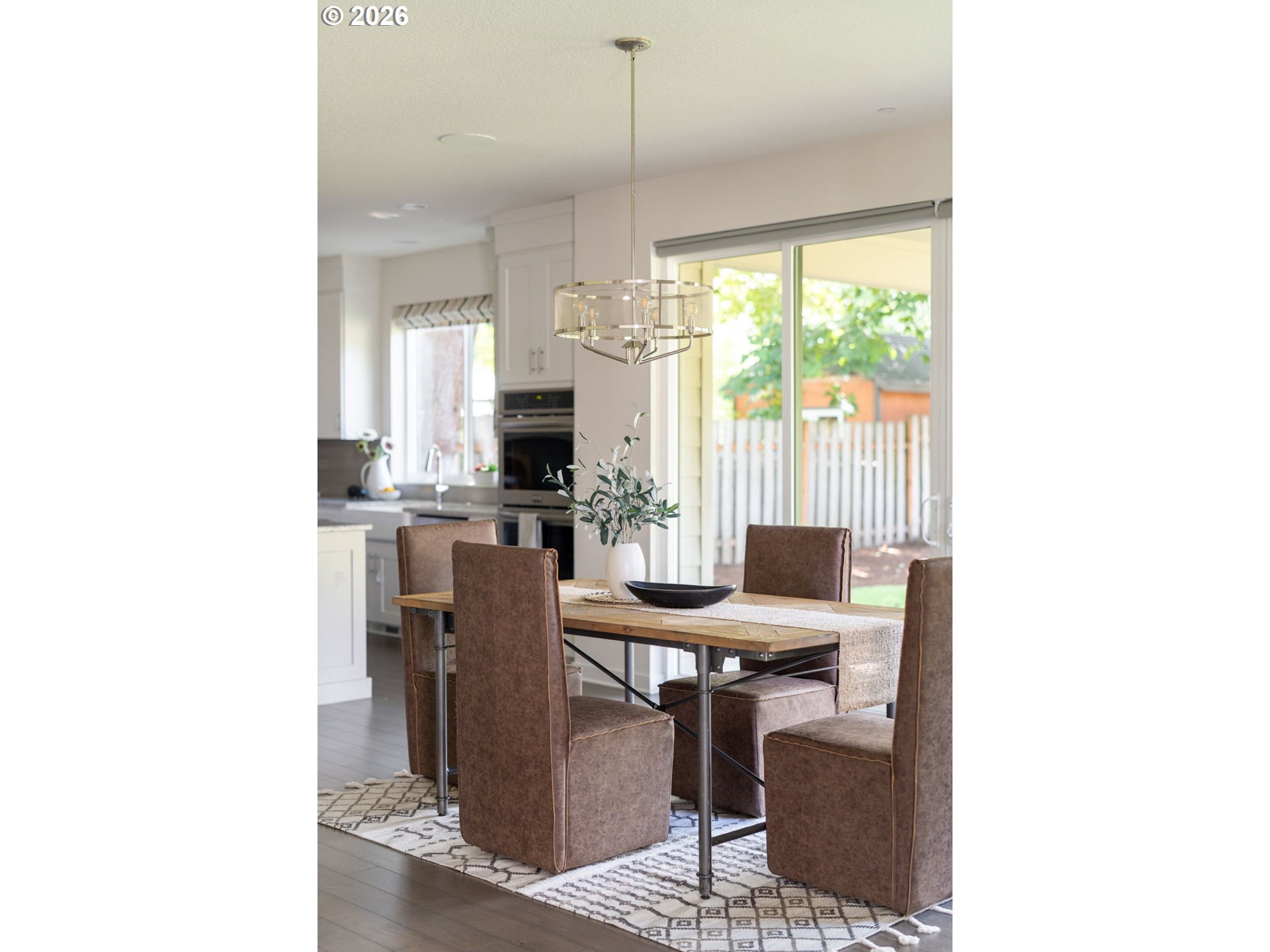5540 Southwest Brugger Street Portland, OR 97219 - Photo 6 of 45