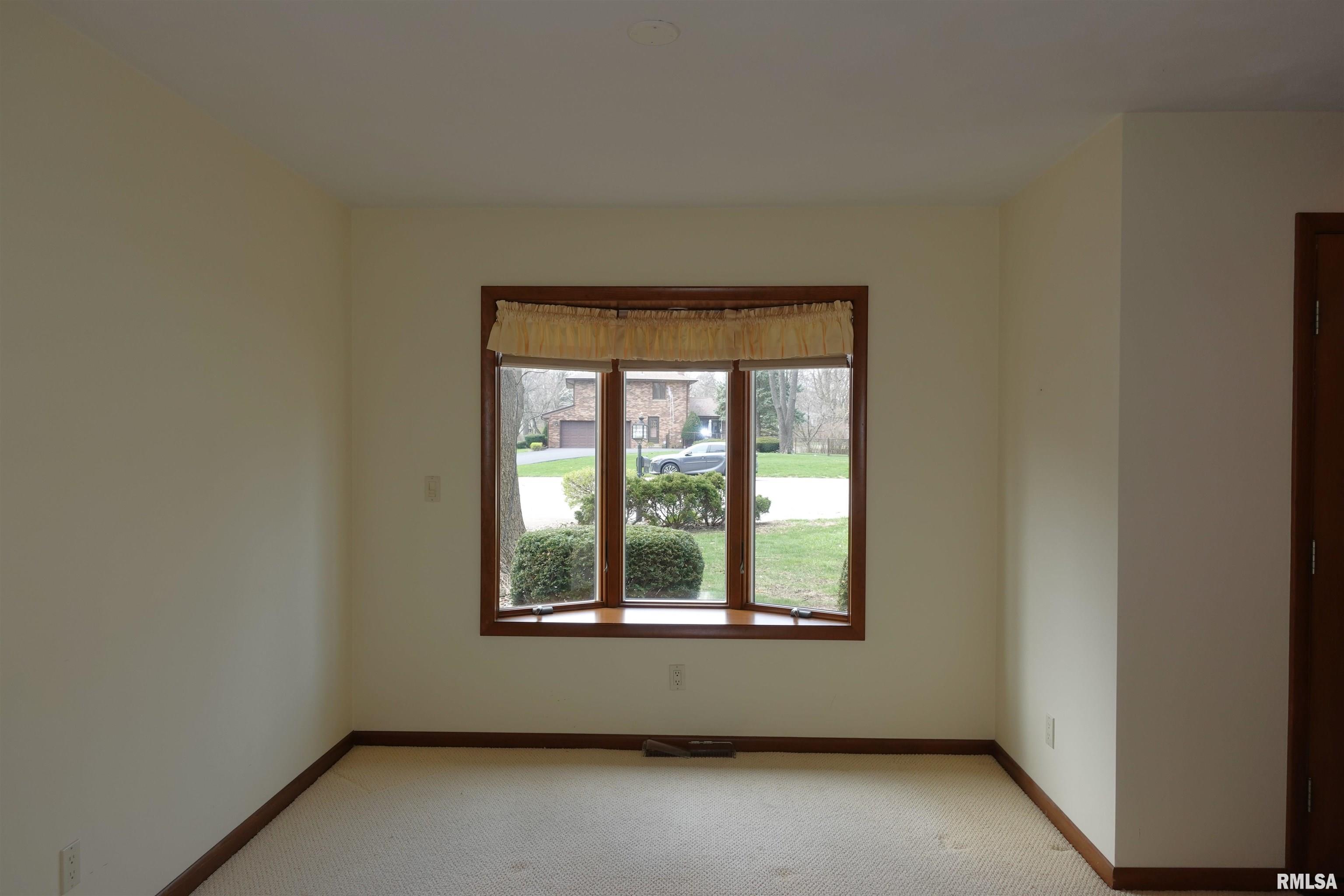 50 Hackberry Road Galesburg, IL 61401 - Photo 16 of 53