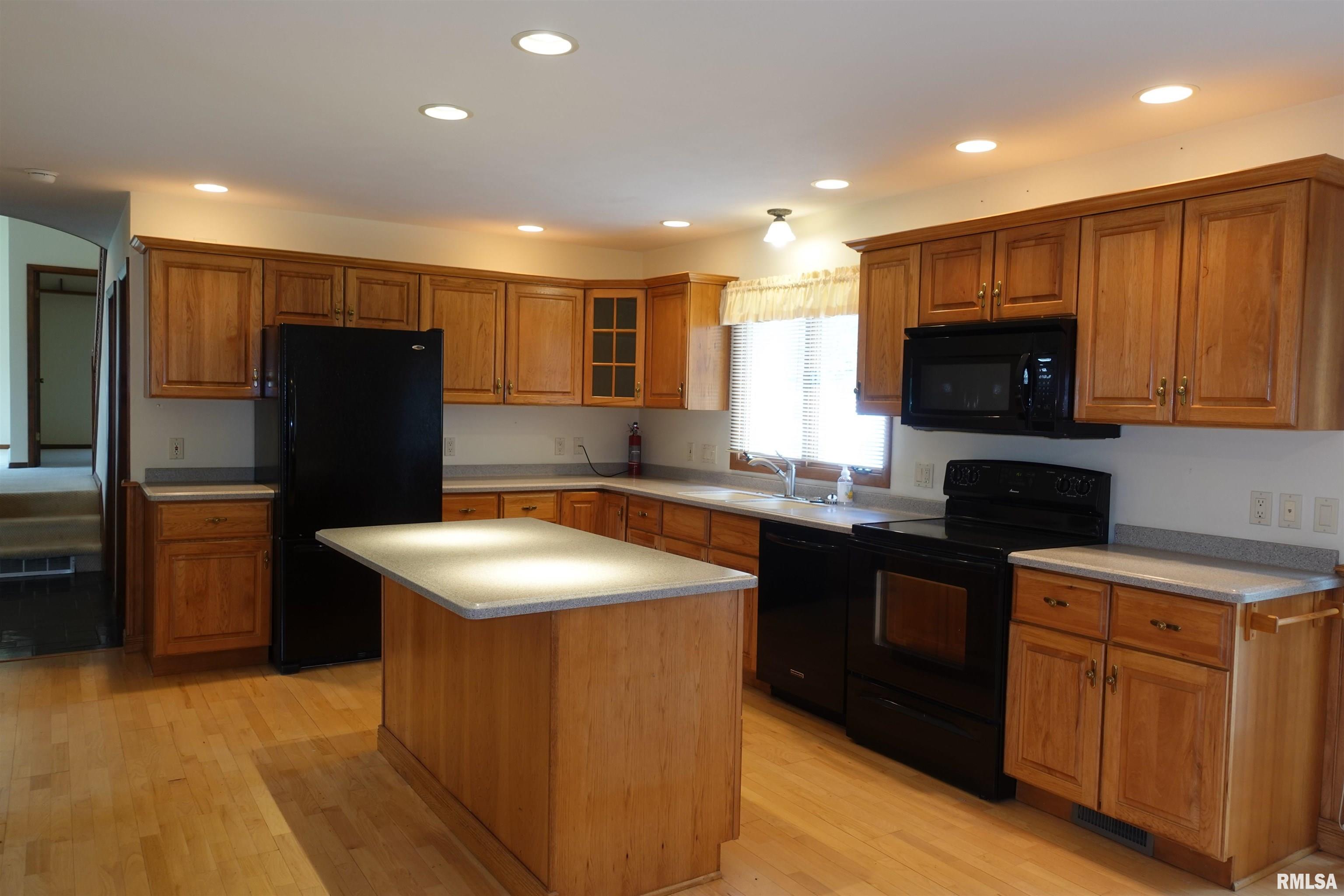 50 Hackberry Road Galesburg, IL 61401 - Photo 18 of 53