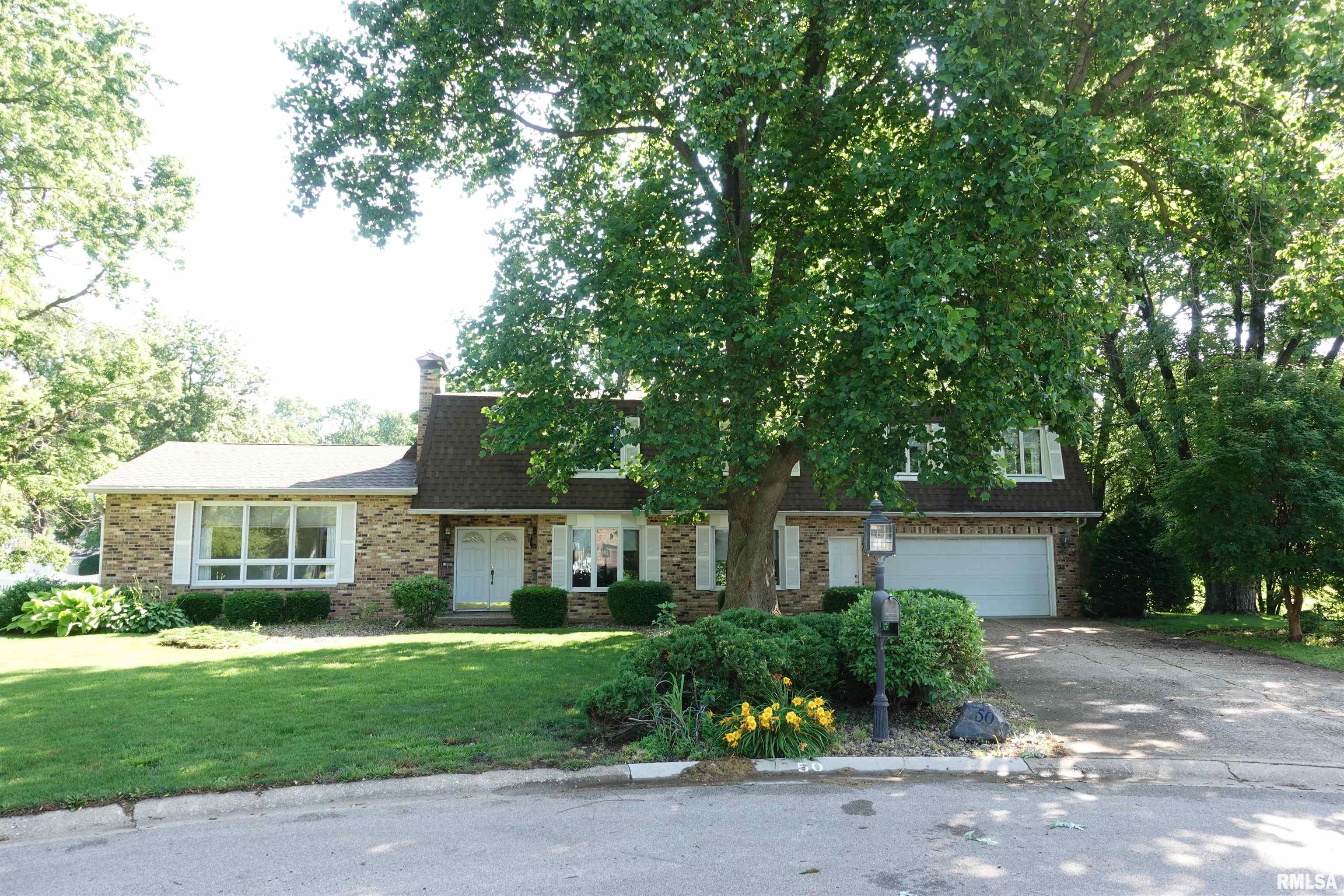 50 Hackberry Road Galesburg, IL 61401 - Photo 2 of 53