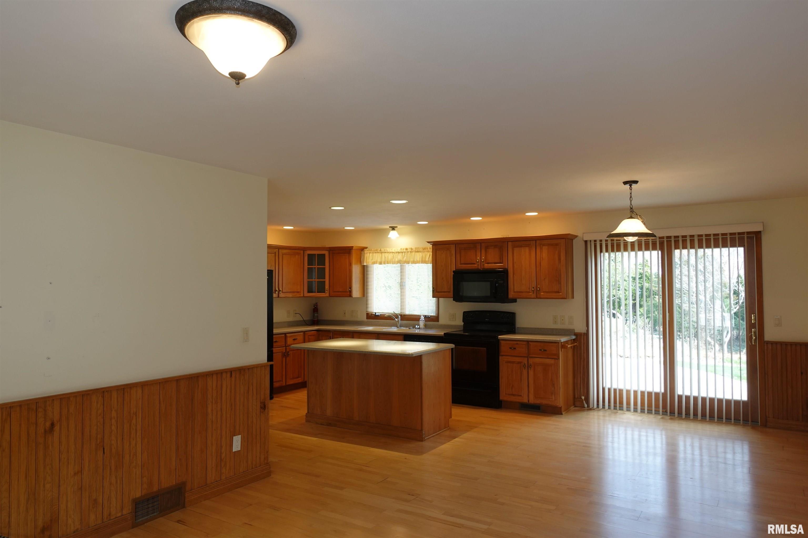 50 Hackberry Road Galesburg, IL 61401 - Photo 25 of 53