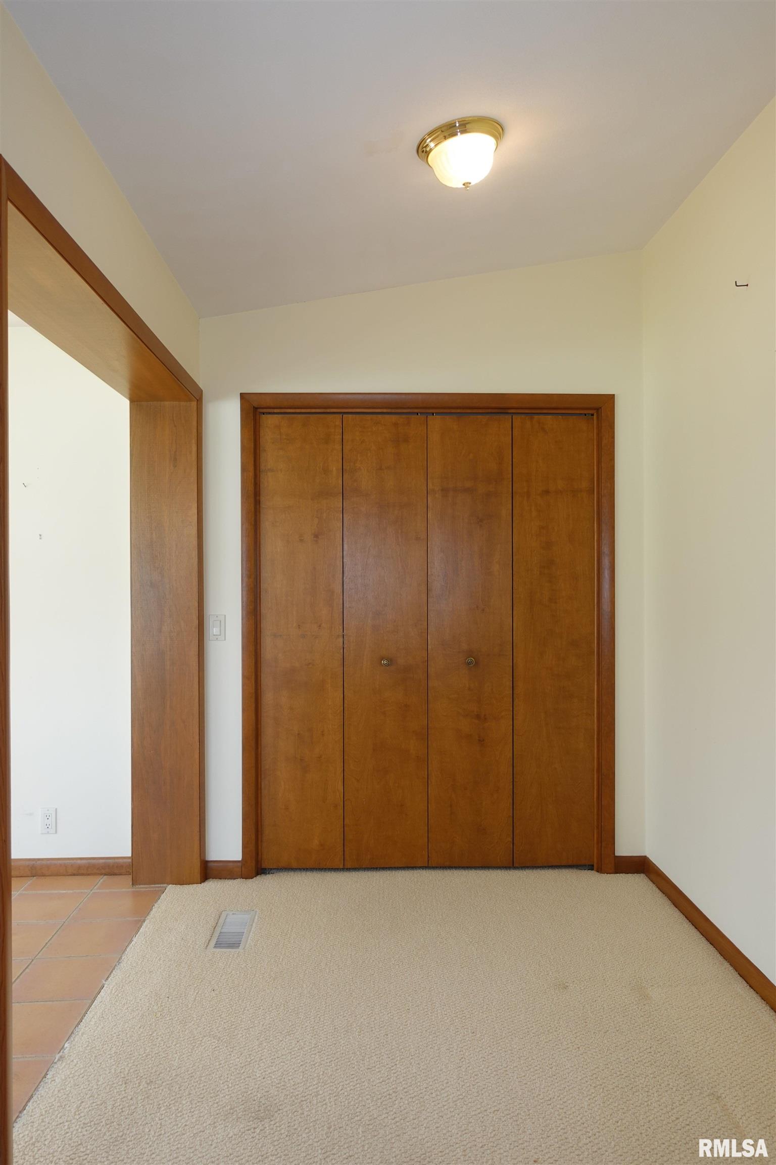 50 Hackberry Road Galesburg, IL 61401 - Photo 30 of 53