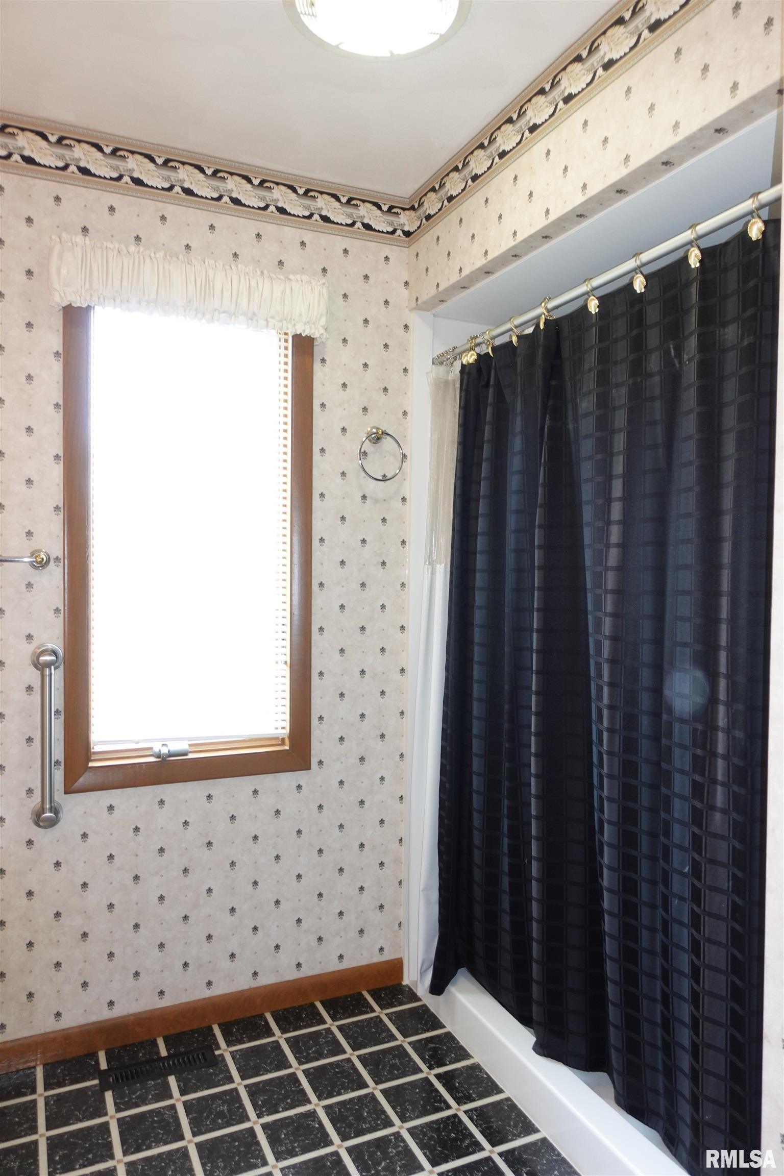 50 Hackberry Road Galesburg, IL 61401 - Photo 39 of 53