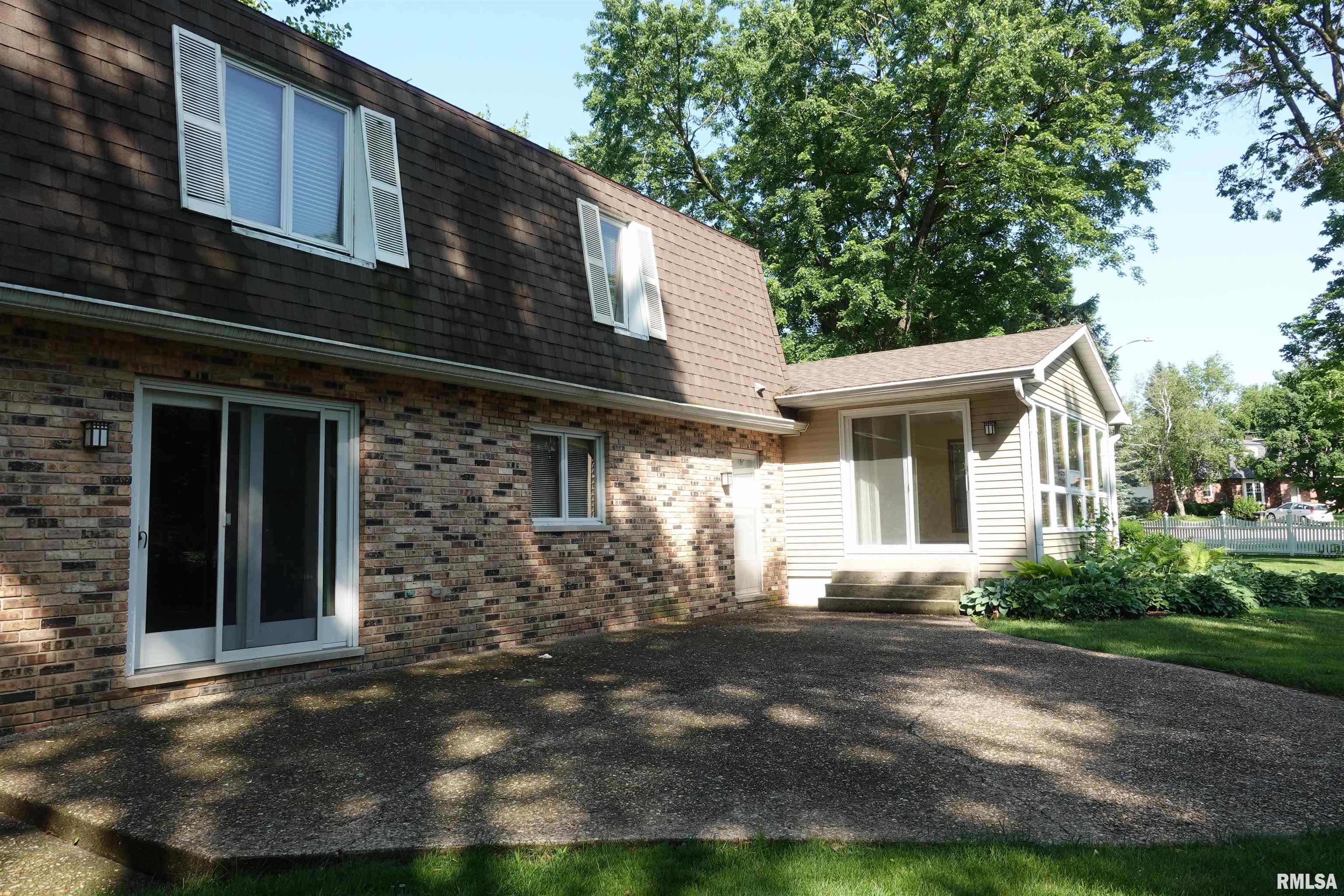 50 Hackberry Road Galesburg, IL 61401 - Photo 5 of 53