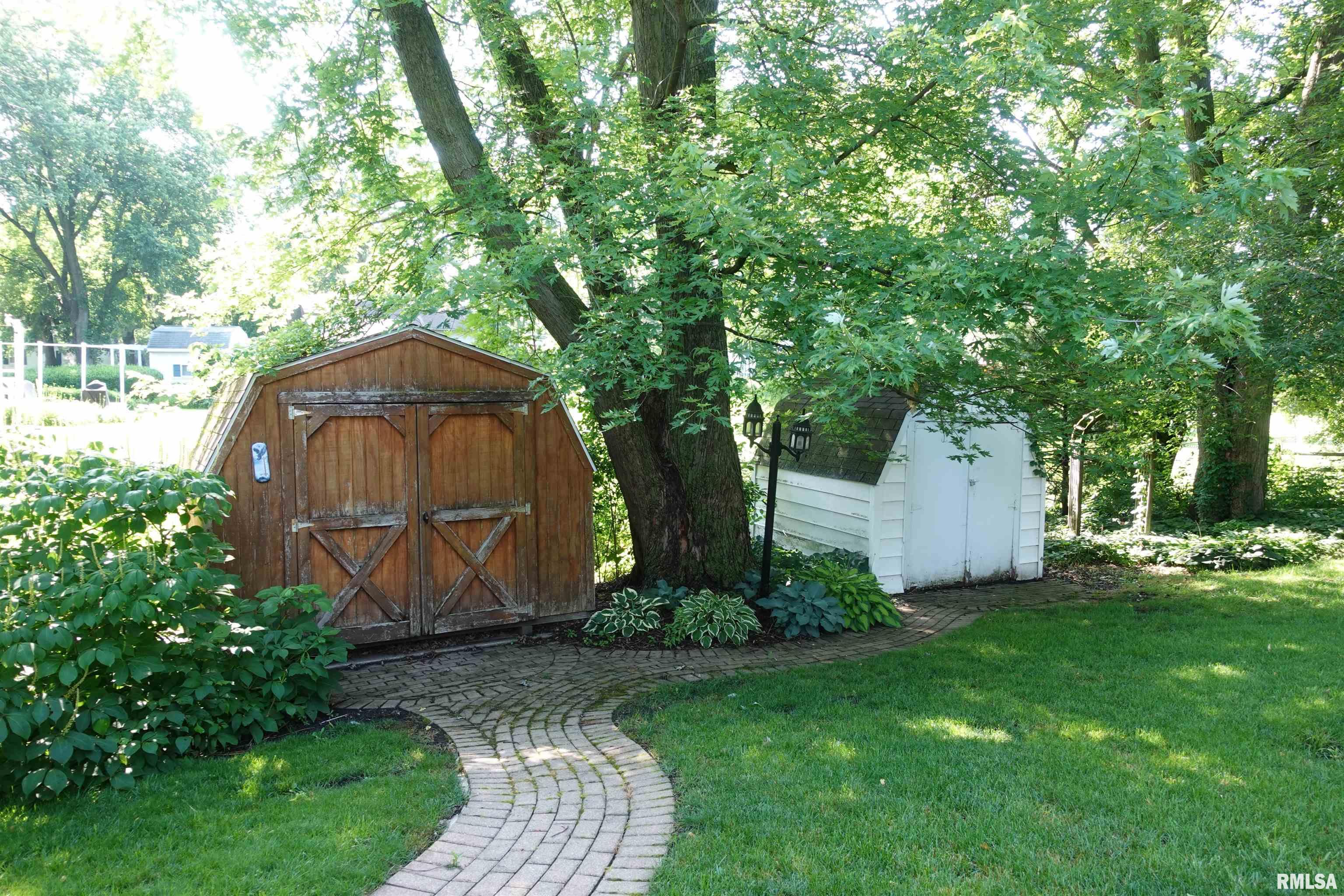 50 Hackberry Road Galesburg, IL 61401 - Photo 8 of 53