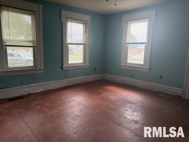 107 East Market Street Table Grove, IL 61482 - Photo 7 of 20