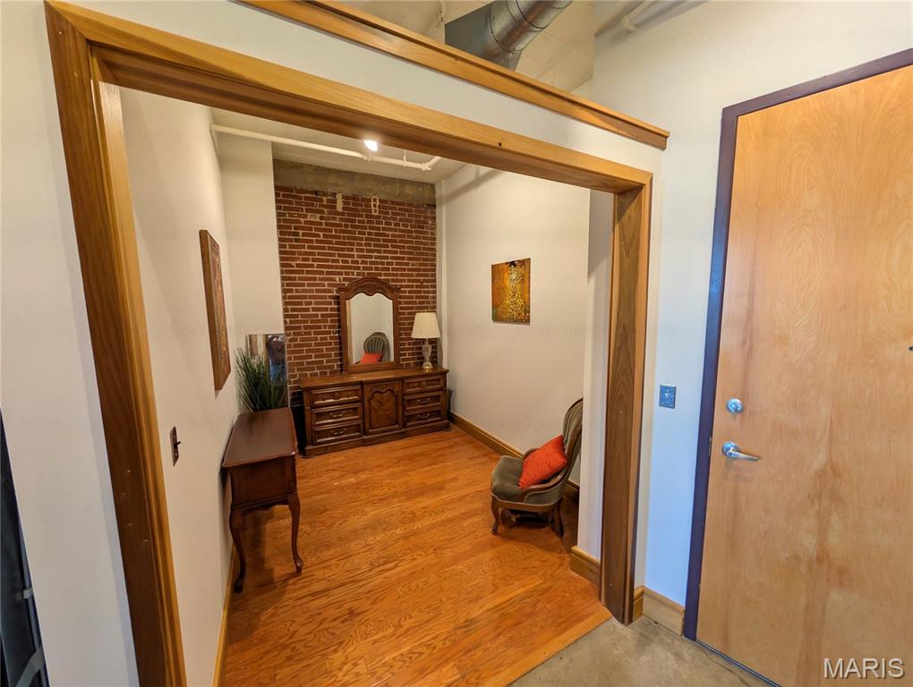1627 Locust Street, Unit 706 St. Louis, MO 63103 - Photo 7 of 32