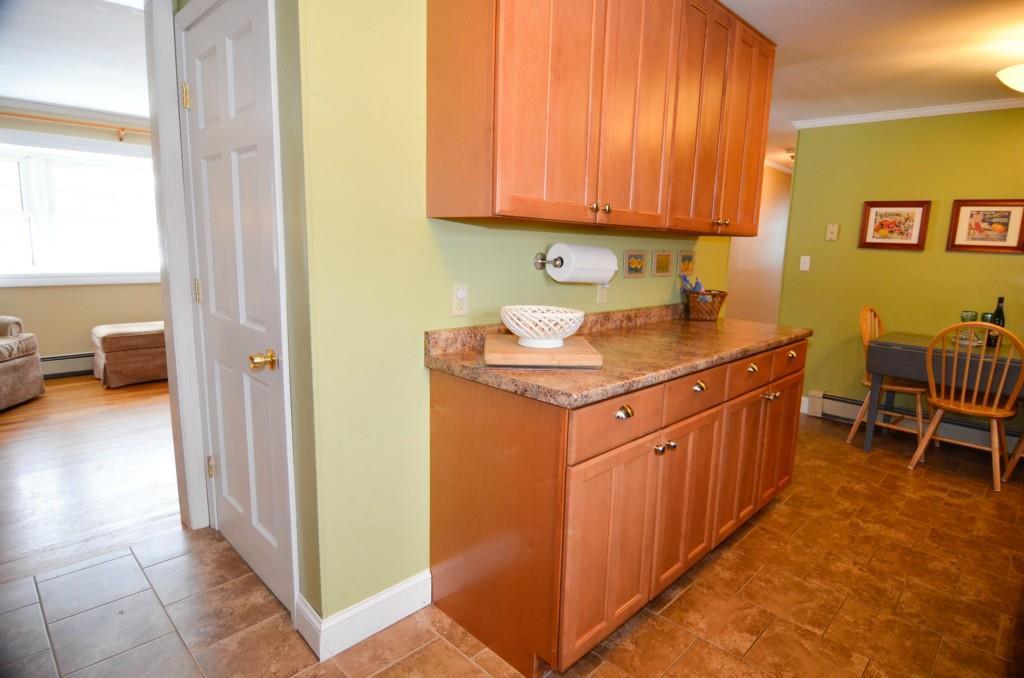 6 Quaker Road Westbrook, ME 04092 - Photo 9 of 23 kitchen