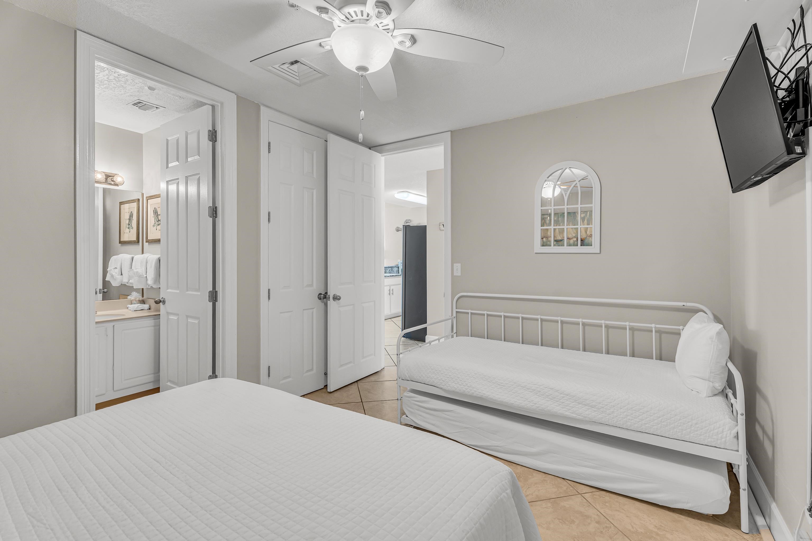 27284 Gulf Road, Unit 711 Orange Beach, AL 36561 - Photo 33 of 53 Bedroom