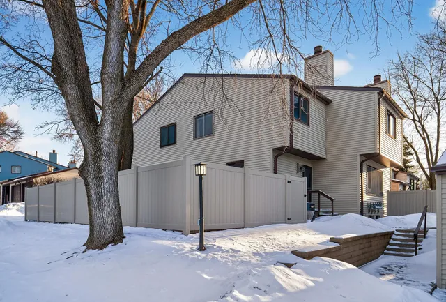 $180,000 | 6368 St John's Drive, Eden Prairie, MN 55346