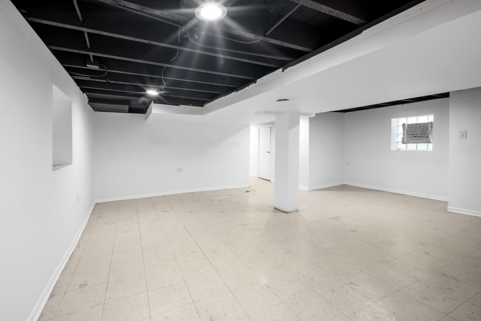 7518 South Rhodes Avenue Chicago, IL 60619 - Photo 9 of 12 a view of an empty room