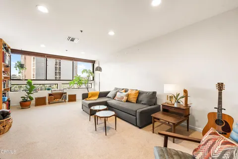 $849,000 | 880 West 1st Street, Unit 302, Los Angeles, CA 90012