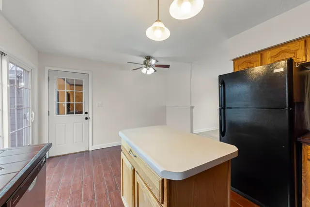 $245,000 | 422 Best Avenue, DeKalb, IL 60115