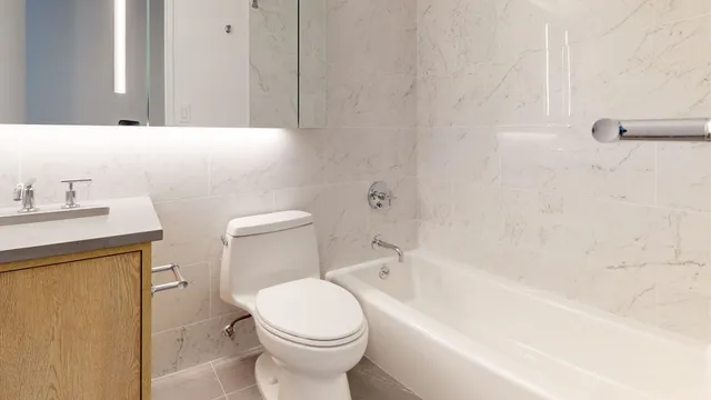 $6,426 | 260 West 52nd Street, Unit 28E | Theater District