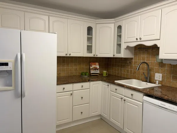 $2,150 | 2940 North Course Drive, Unit 104, Pompano Beach, FL 33069