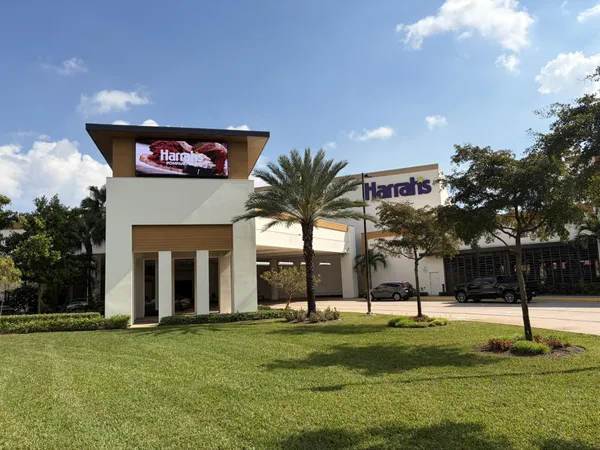 $2,150 | 2940 North Course Drive, Unit 104, Pompano Beach, FL 33069