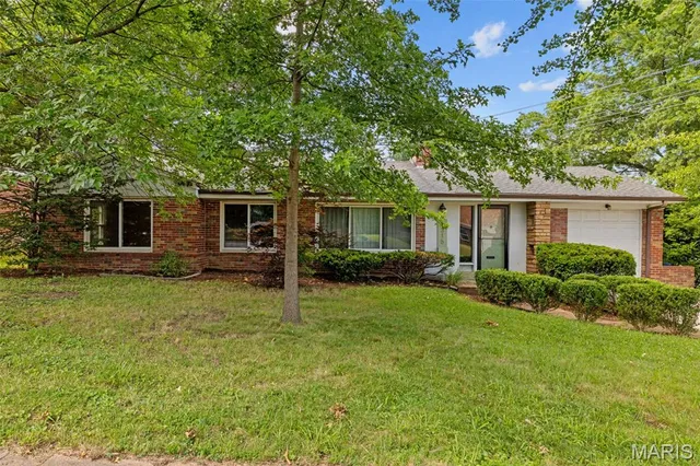 $318,000 | 7315 Ahern Avenue, University City, MO 63130