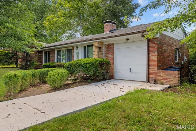 $318,000 | 7315 Ahern Avenue, University City, MO 63130