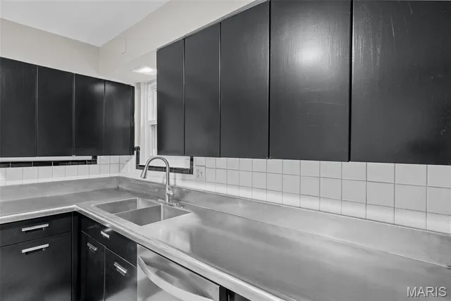 $318,000 | 7315 Ahern Avenue, University City, MO 63130