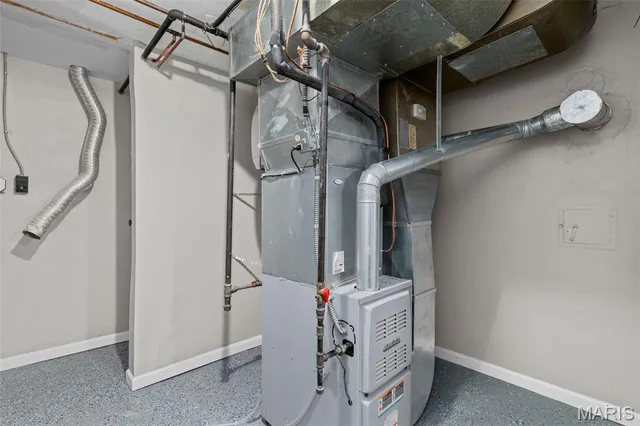 $318,000 | 7315 Ahern Avenue, University City, MO 63130