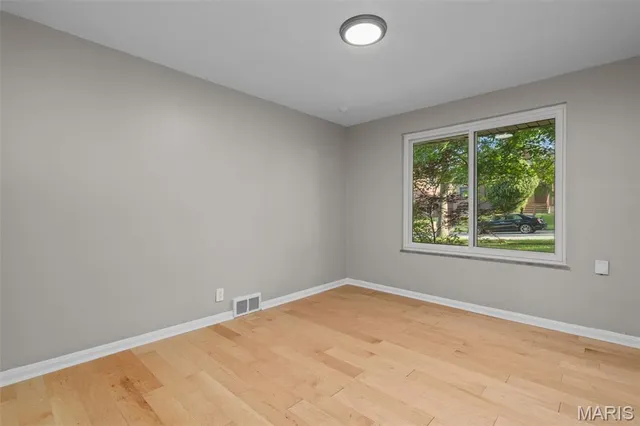 $318,000 | 7315 Ahern Avenue, University City, MO 63130