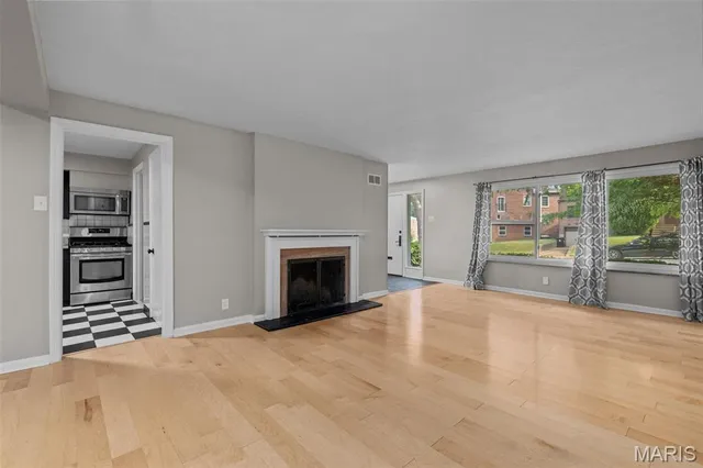 $318,000 | 7315 Ahern Avenue, University City, MO 63130