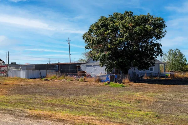 $1,200,000 | 19542 North Jack Tone Road, Lockeford, CA 95237