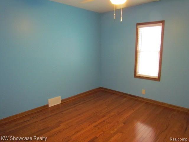 8211 Riley Road Corunna, MI 48817 - Photo 7 of 18 IMG_7285.jpg
