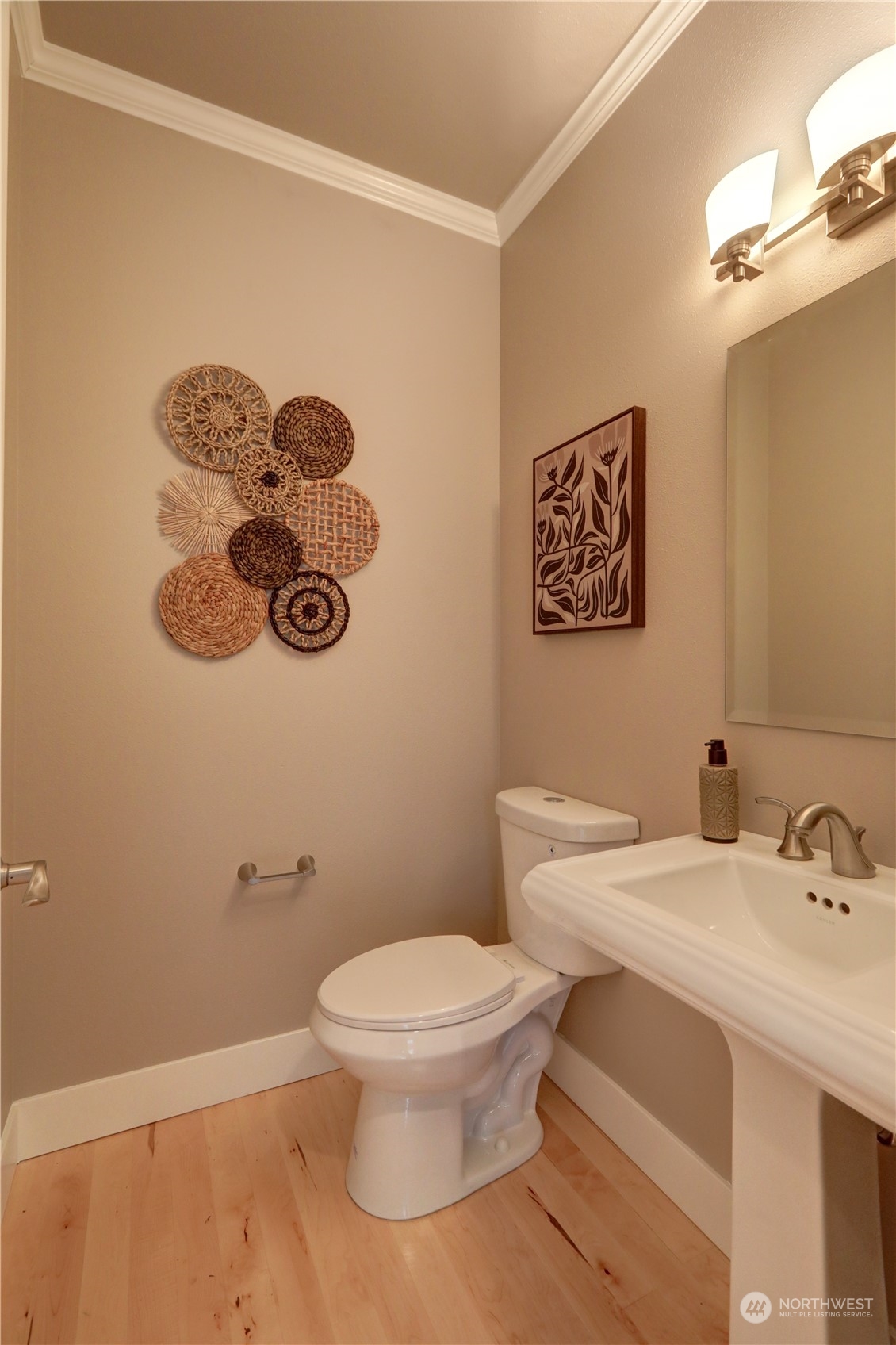 6003 Oakhurst Road South Seattle, WA 98118 - Photo 15 of 36