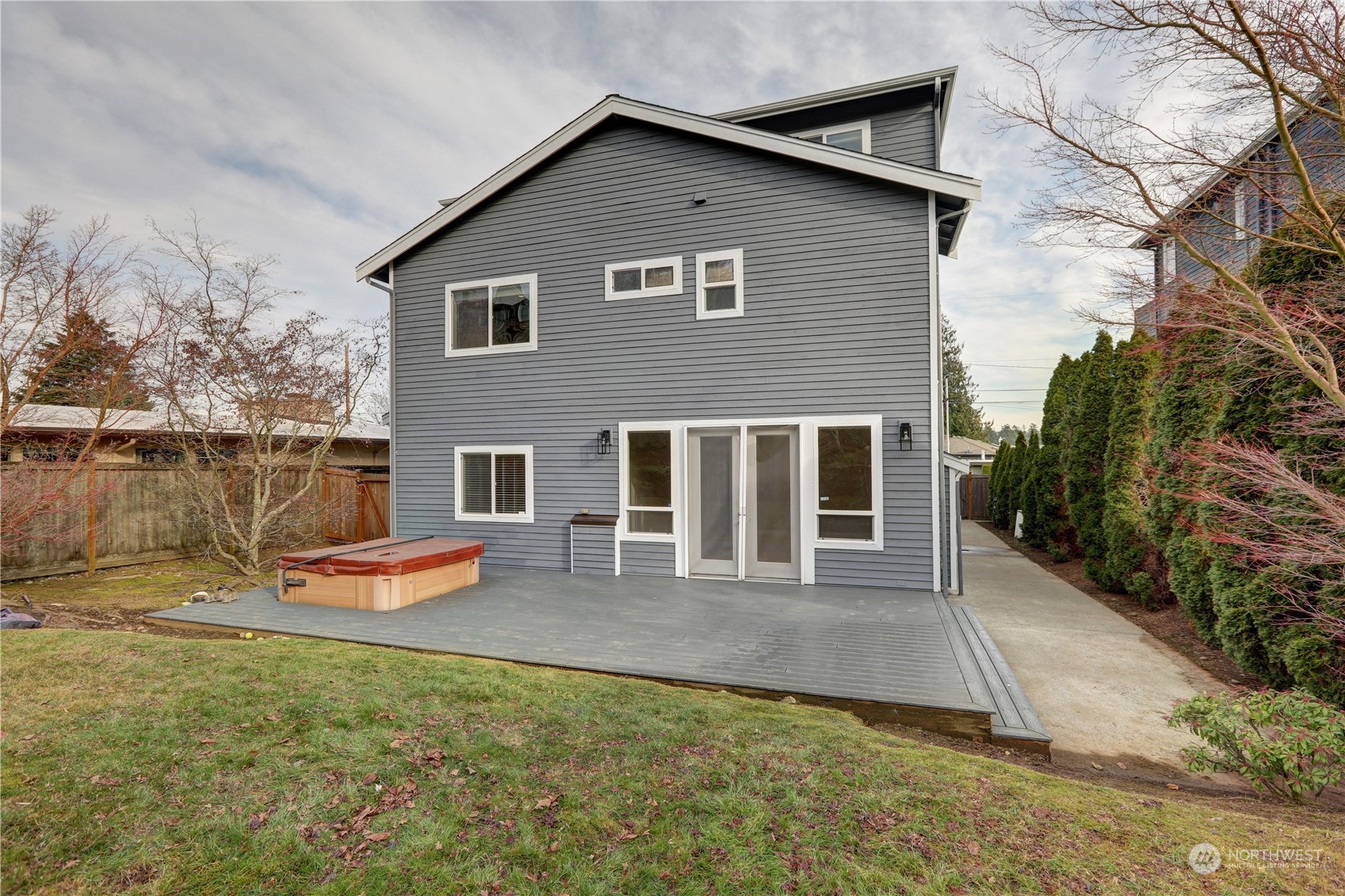 6003 Oakhurst Road South Seattle, WA 98118 - Photo 30 of 36