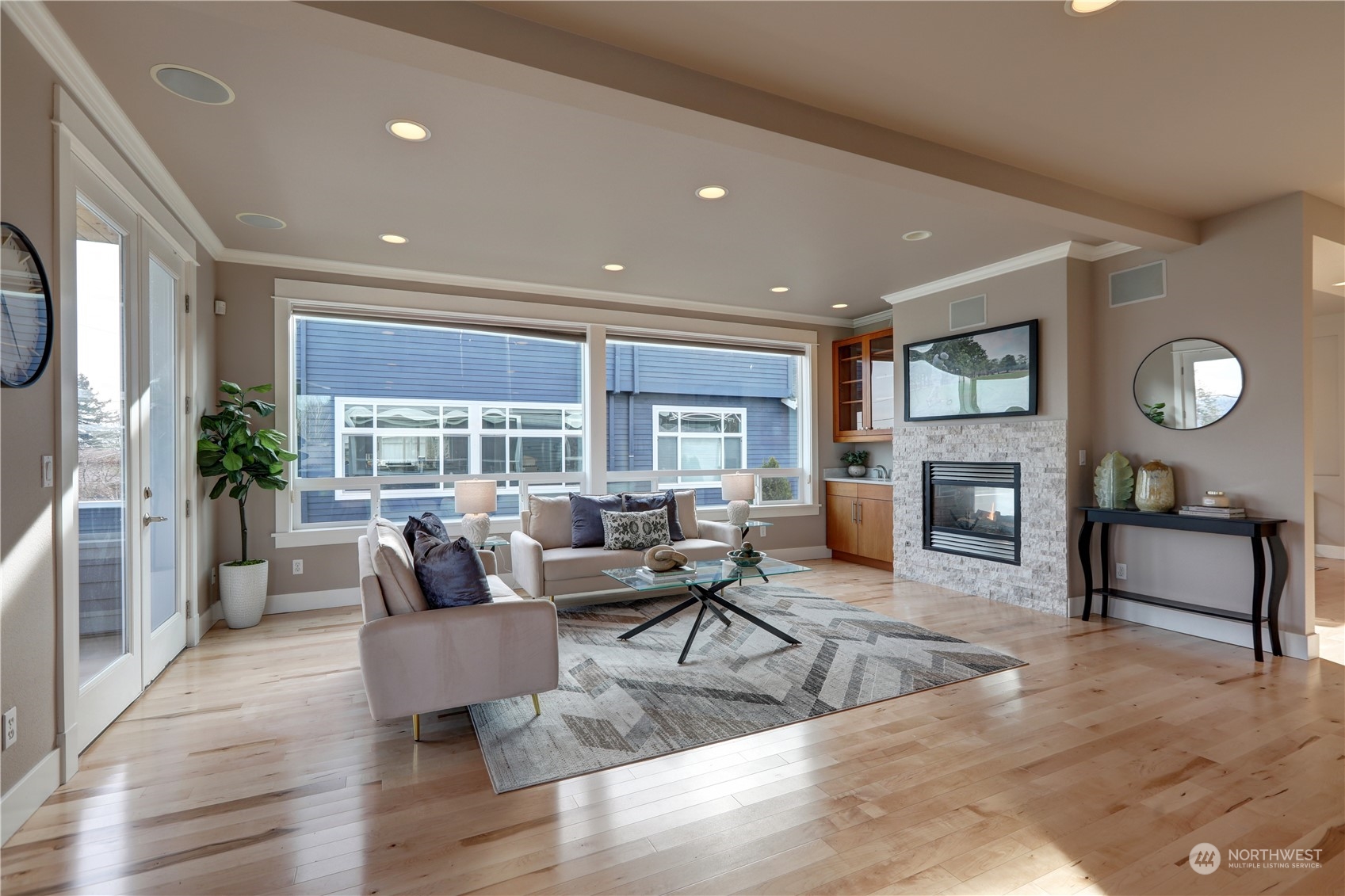 6003 Oakhurst Road South Seattle, WA 98118 - Photo 6 of 36