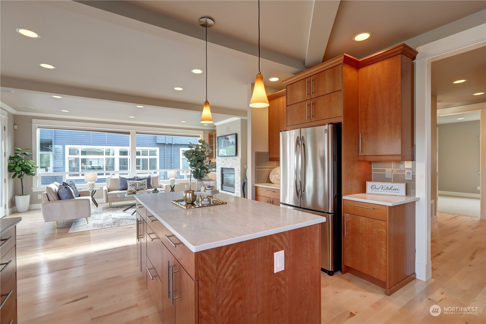 6003 Oakhurst Road South Seattle, WA 98118 - Photo 9 of 36