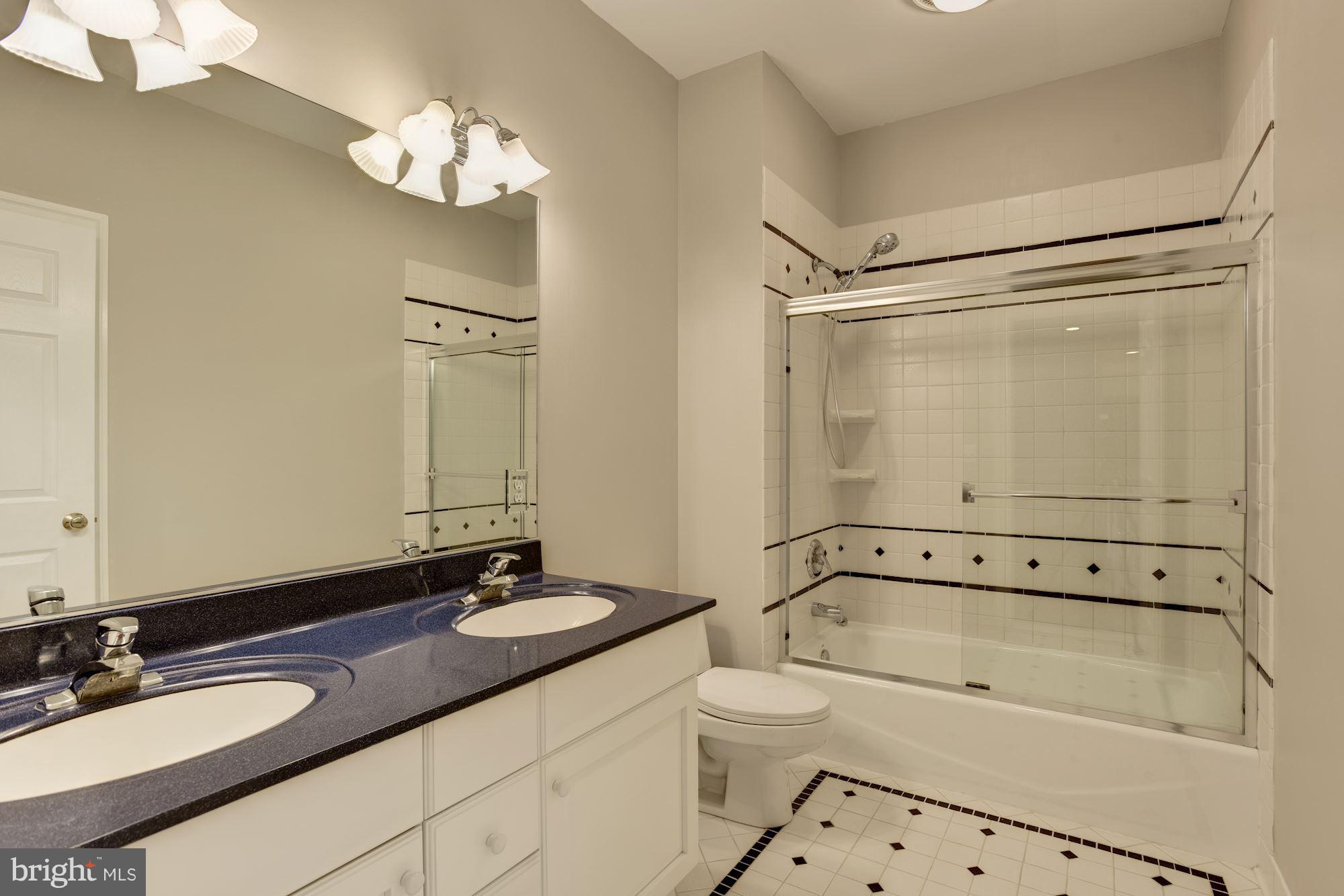 14301 Cooper Road Phoenix, MD 21131 - Photo 21 of 30 Bath