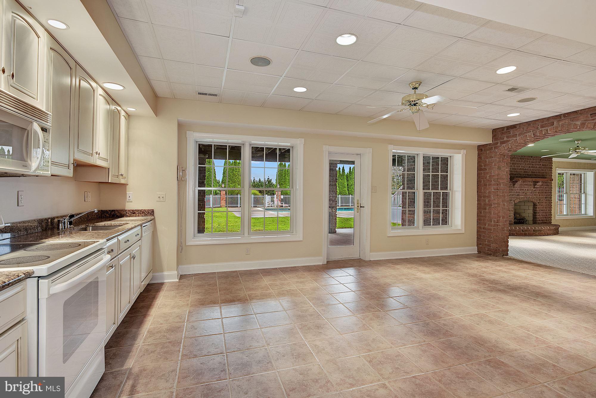 14301 Cooper Road Phoenix, MD 21131 - Photo 22 of 30 Second Kitchen