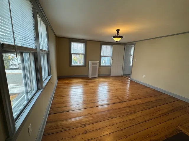 $1,950 | 38 Park Street, Unit B, Medford, MA 02155