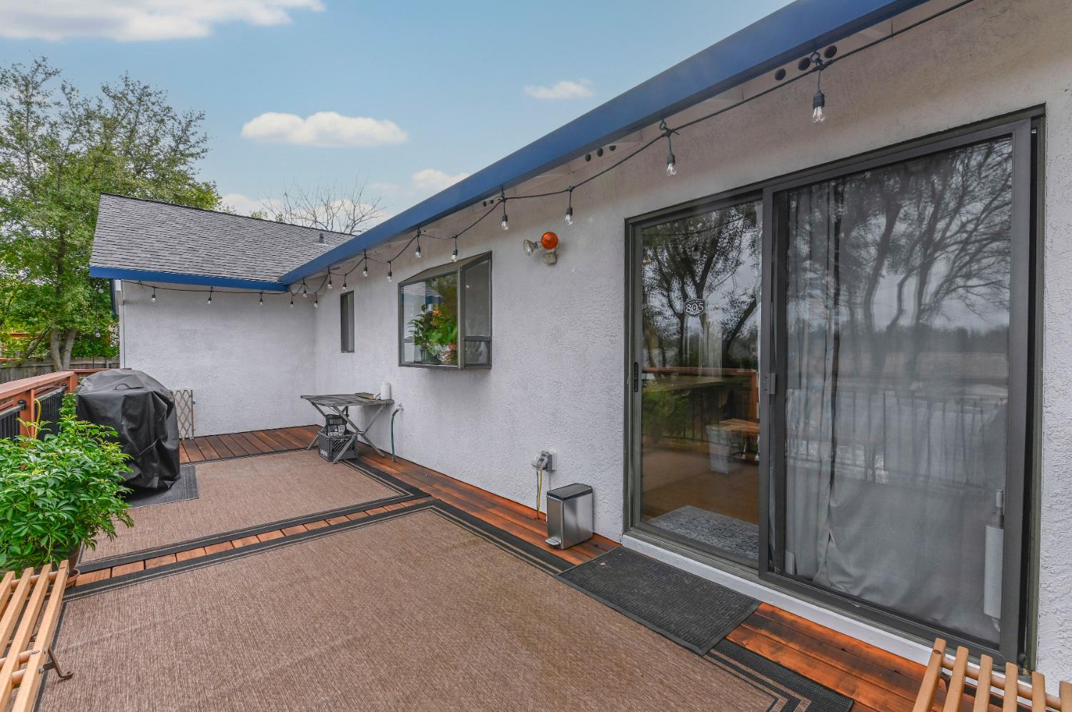 147 Rocky Ridge Lane Angels Camp, CA 95222 - Photo 13 of 61 a very nice looking room with a large window
