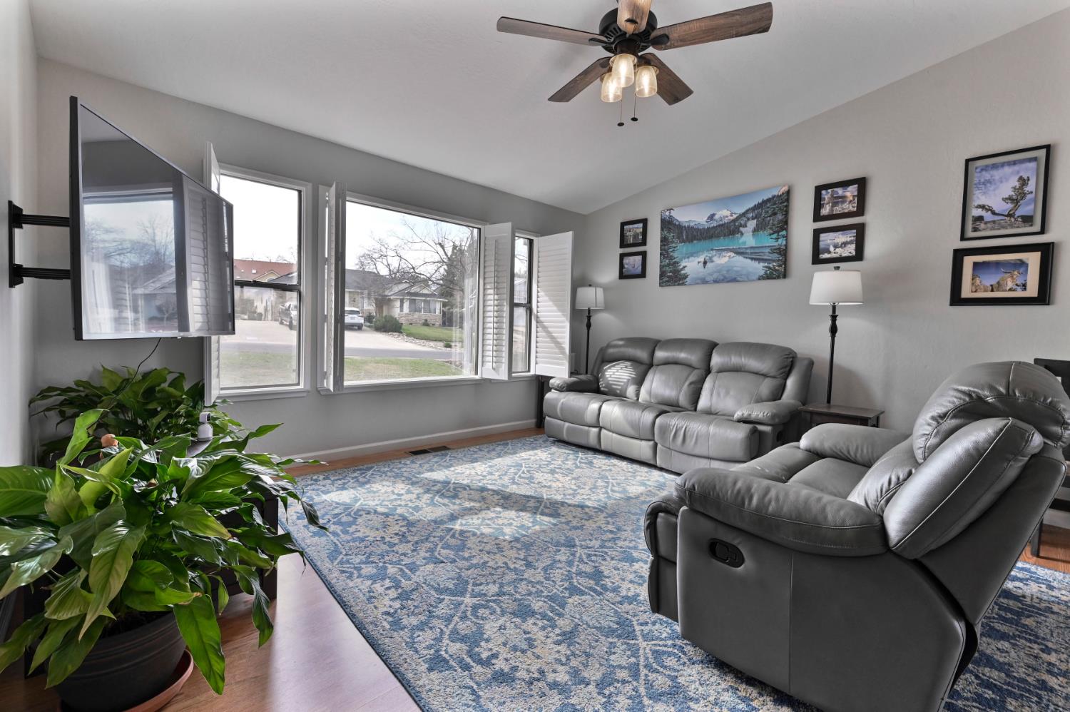 147 Rocky Ridge Lane Angels Camp, CA 95222 - Photo 42 of 61 a living room with furniture and a large window